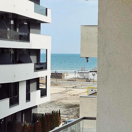 Eqinox Apartments นาโวดาริ ภายนอก รูปภาพ