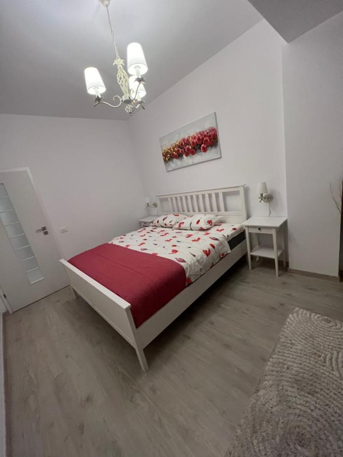 Eqinox Apartments นาโวดาริ ภายนอก รูปภาพ